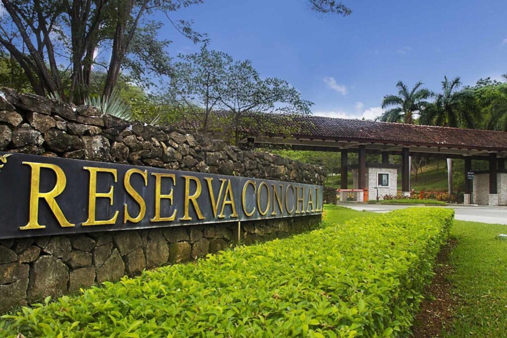 Taxi in W Hotel Guanacaste